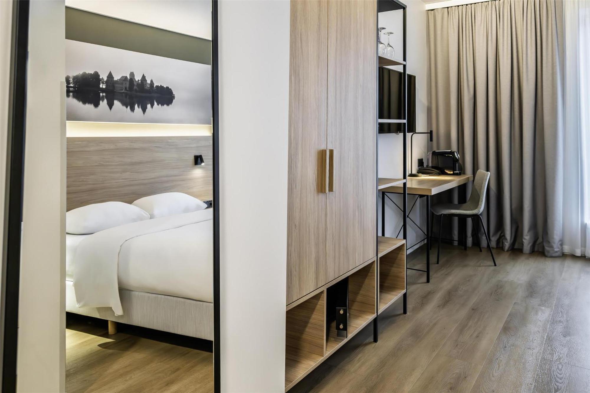 Park By Radisson Airport & Conference Centre Hotel Wilna
