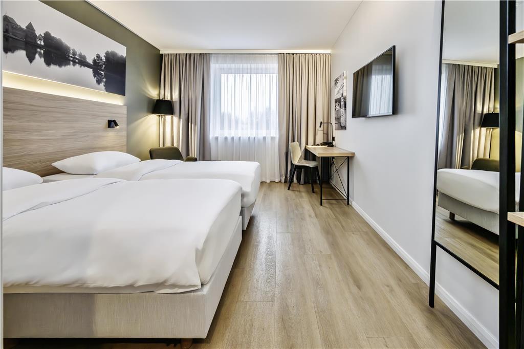 Park By Radisson Airport & Conference Centre Hotel