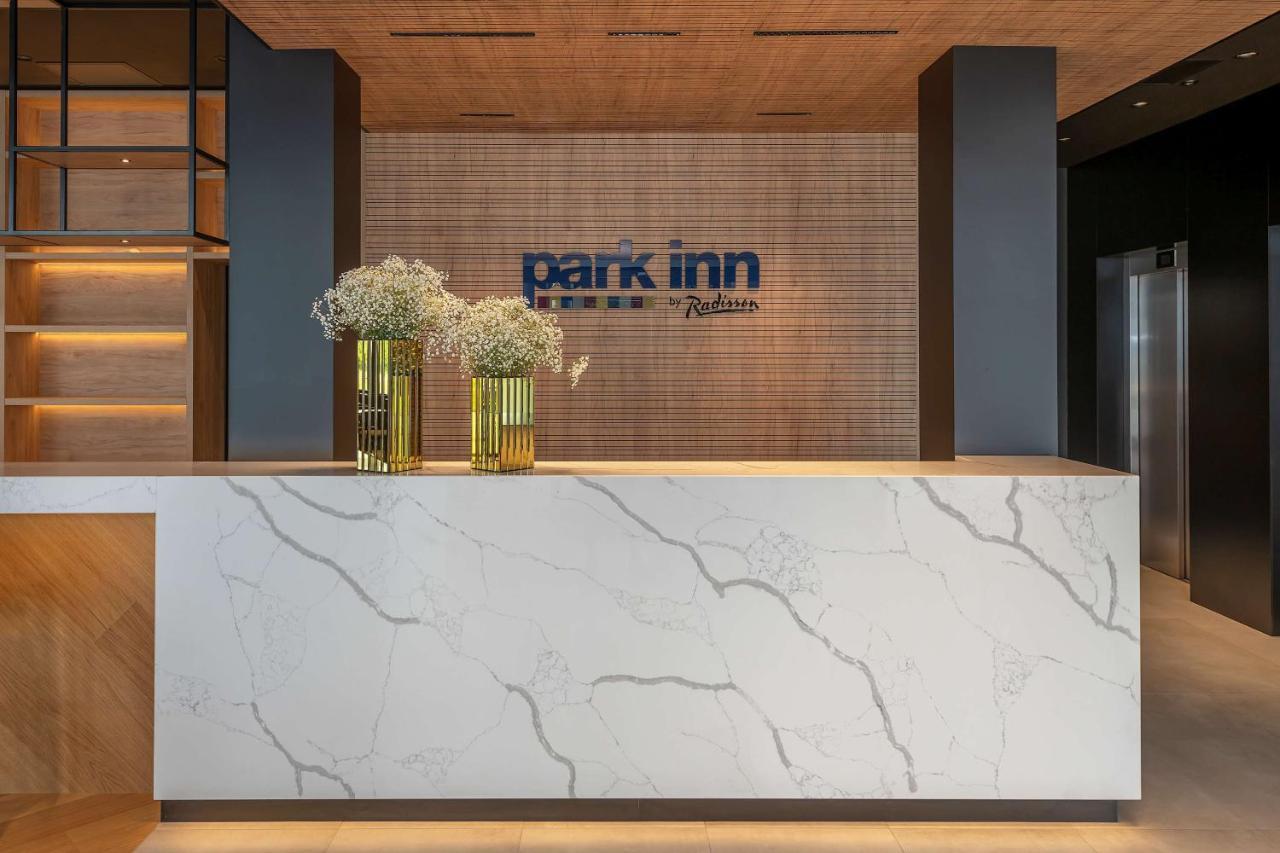 Park By Radisson Airport & Conference Centre Hotel