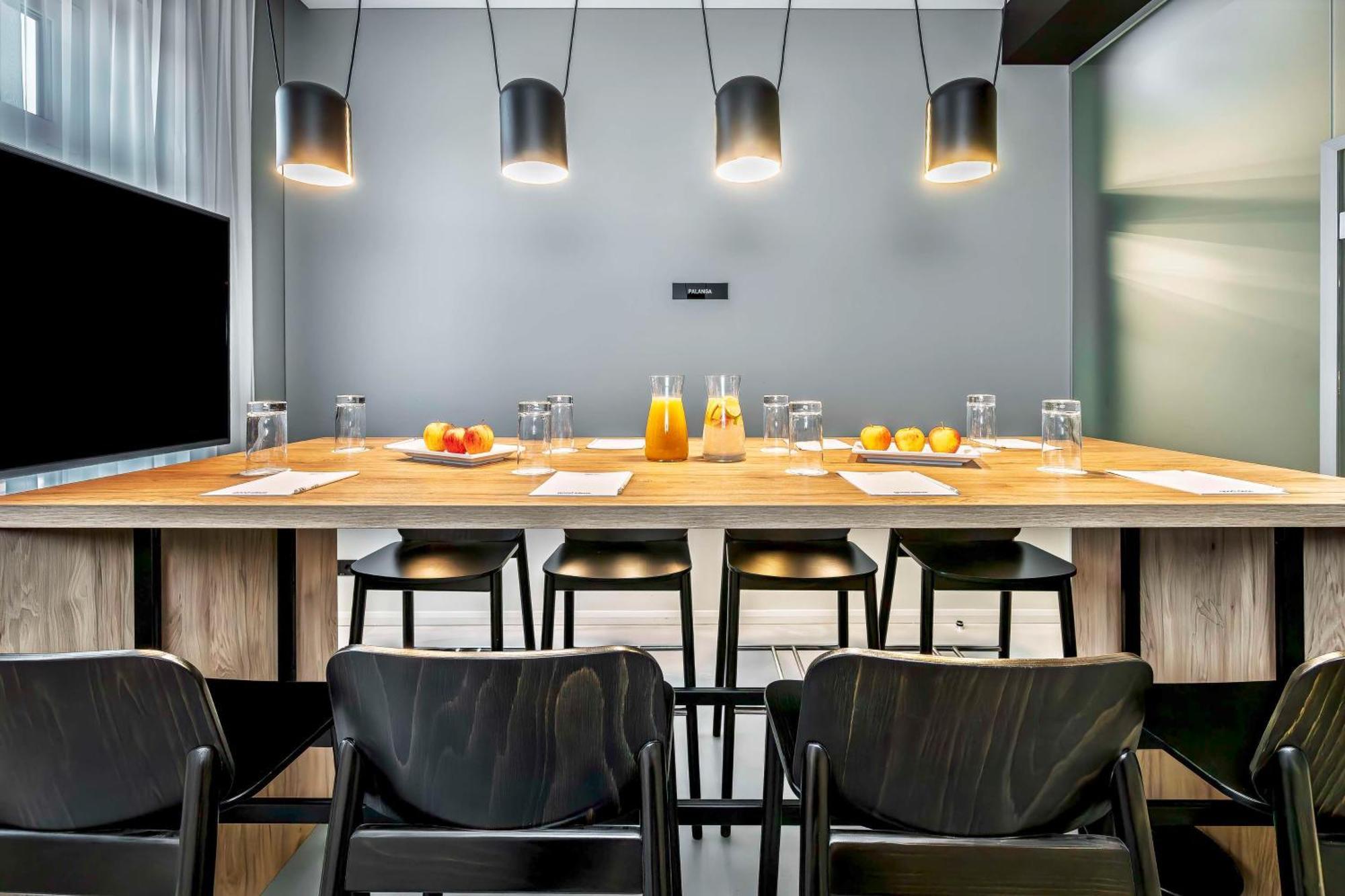 Hotel Park By Radisson Airport & Conference Centre 4*