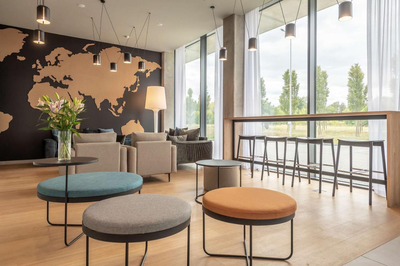 Park By Radisson Airport & Conference Centre Hotel